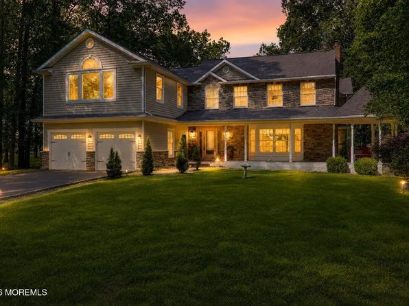 8 Grover Court, Jackson, NJ 08527