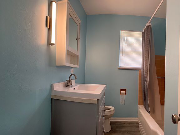 2nd image of 613 Haines Blvd