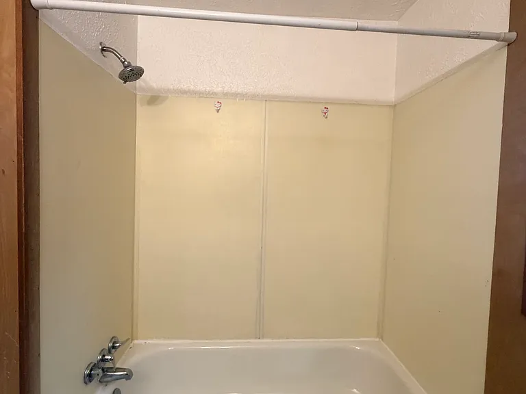 881 Chalker St — Photo 10
