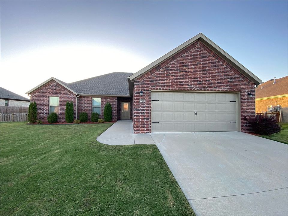 1st image of 2385 Stonemill Dr