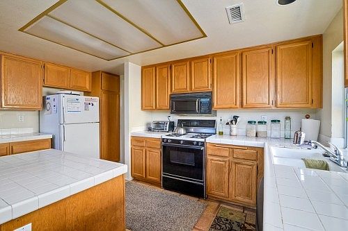 4th image of 2284 Creek Hollow Pl
