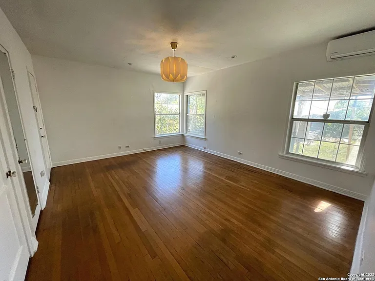 126 Meredith Dr — Photo 15