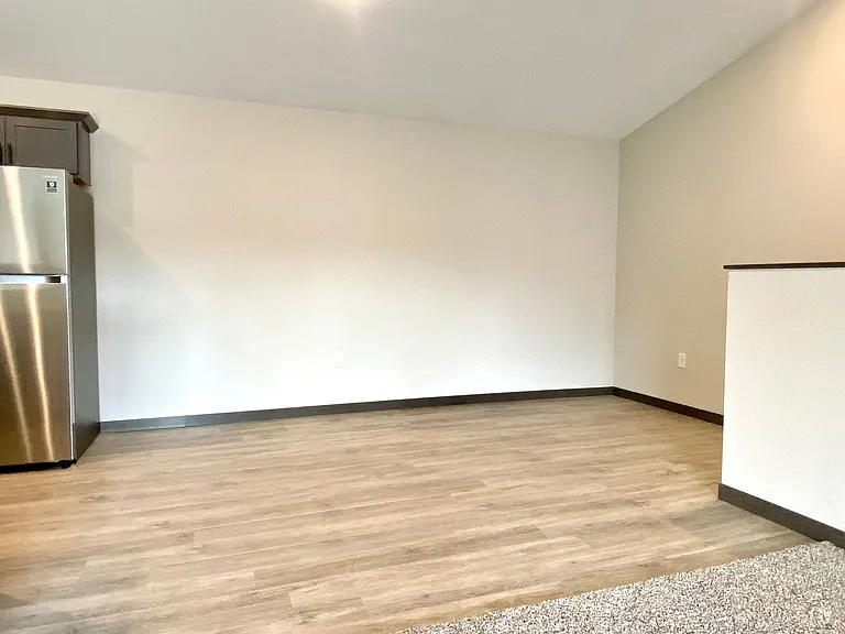 786 Peregrine Cir — Photo 39