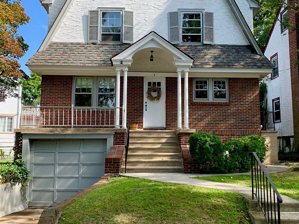 1st image of 5 Chesterwood Ave