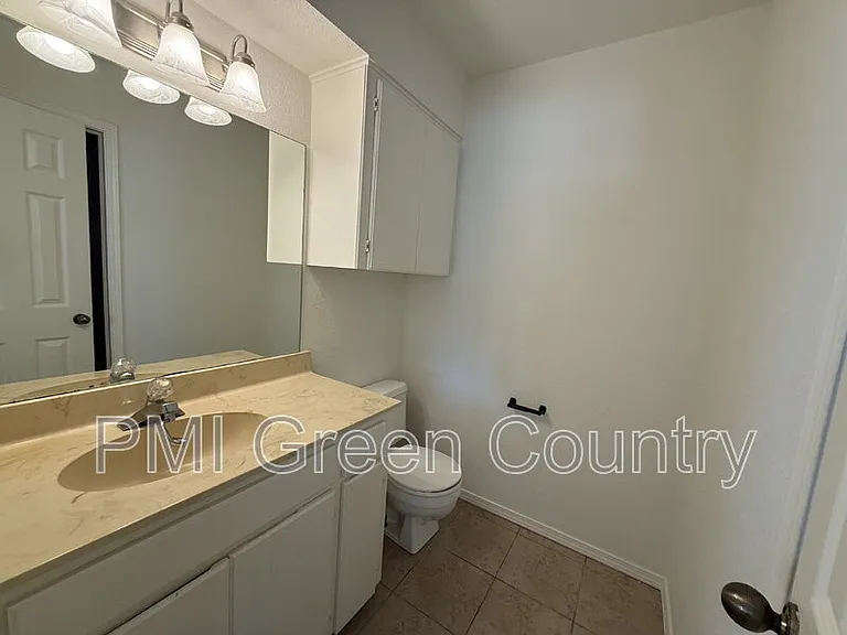 6028 S 90th East Pl — Photo 18