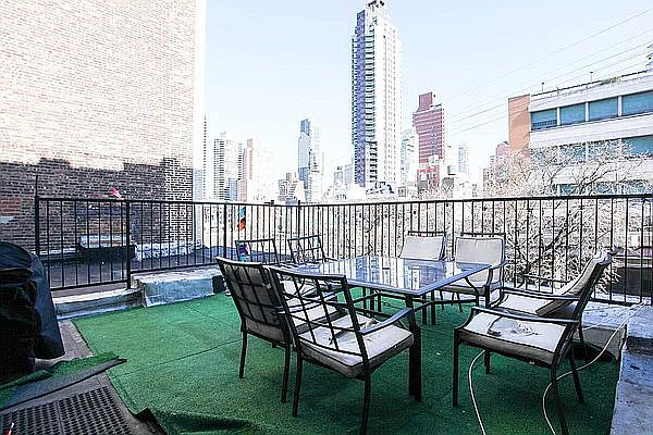 1st image of 336 E 59th St APT 2