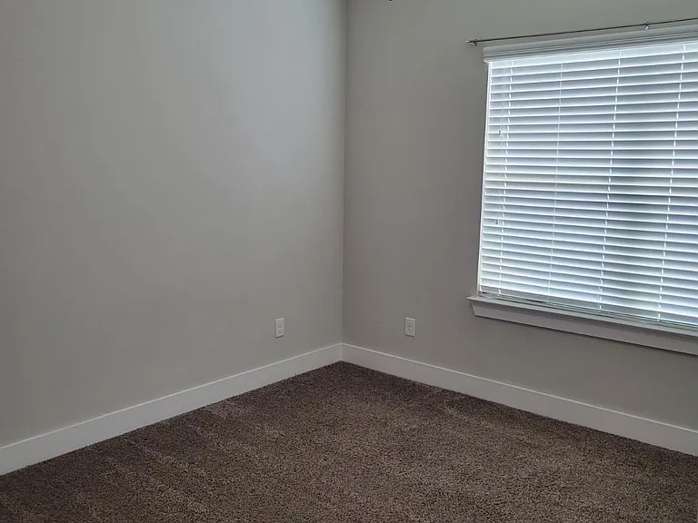 3908 Yukon Ln — Photo 7