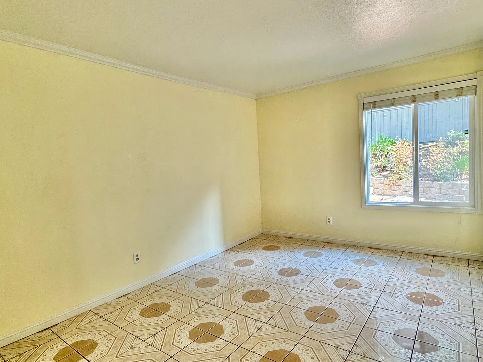 2 bed, 856 sqft, $1,700 — Photo 4