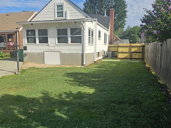 4th image of 830 Packard Ave