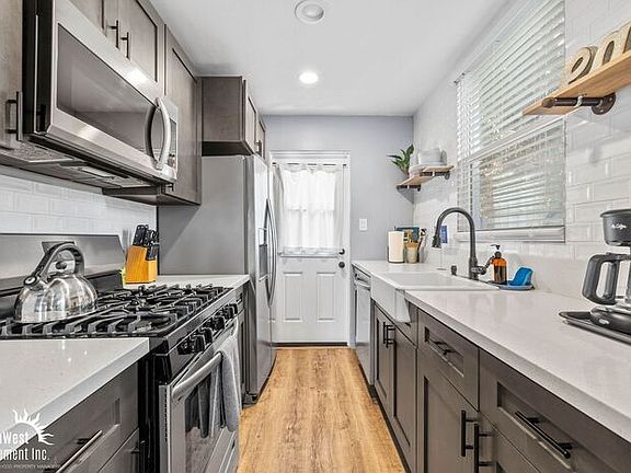 3rd image of 3636-42 Florida St #3640