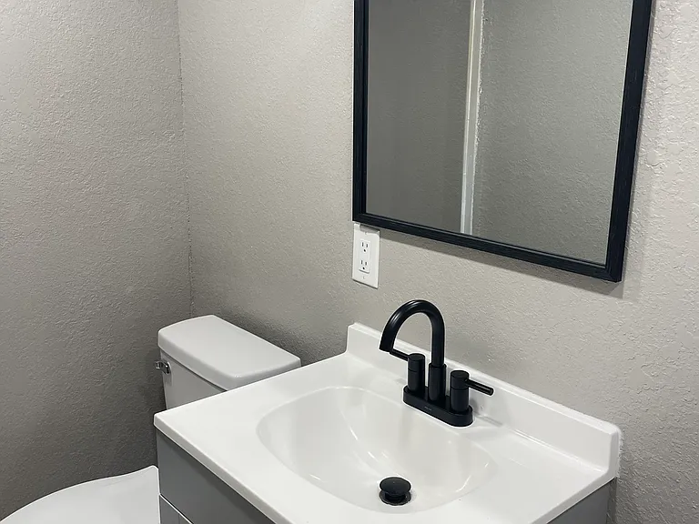 21342 Canal Dr — Photo 3