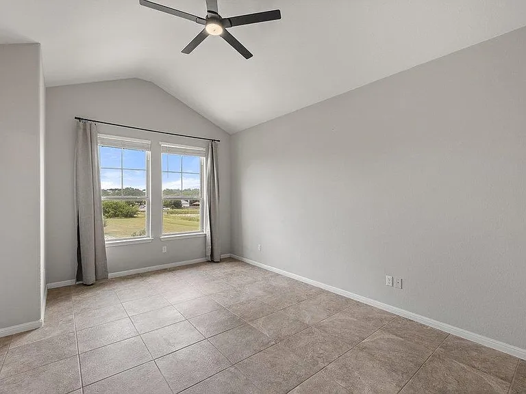 8305 Nicola Trl — Photo 18