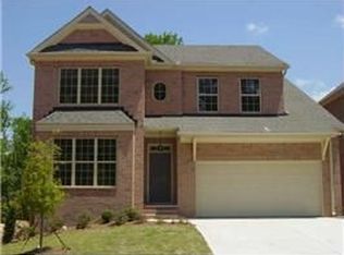 528 Garden View Ct, Lawrenceville, GA 30045