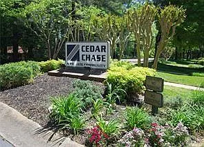 1701 Cedar Chase Ln NE — Photo 20