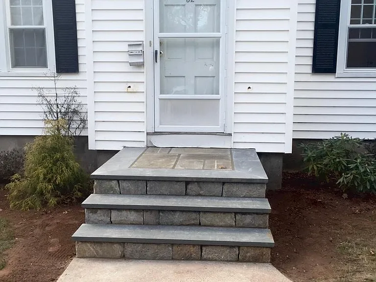16 Veranda Ave — Photo 1