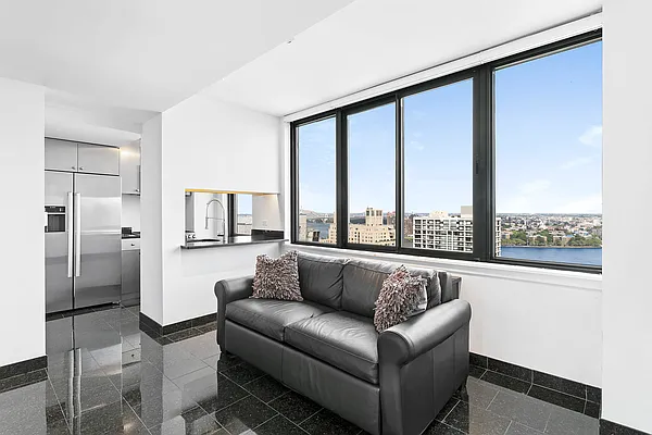 Sold by Compass | media 1