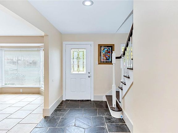 4th image of 4008 S Inwood Ave