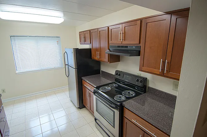 Ashley Apartments — Photo 39