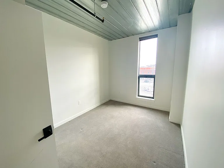 Kelley Square Lofts — Photo 27