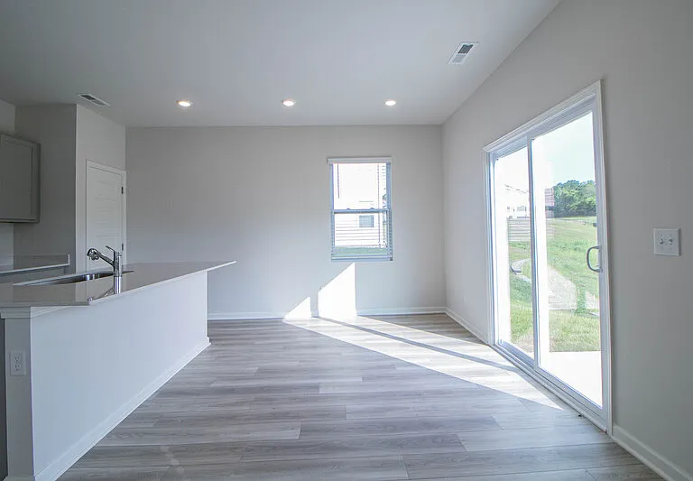 1247 Ross Farms Blvd — Photo 6