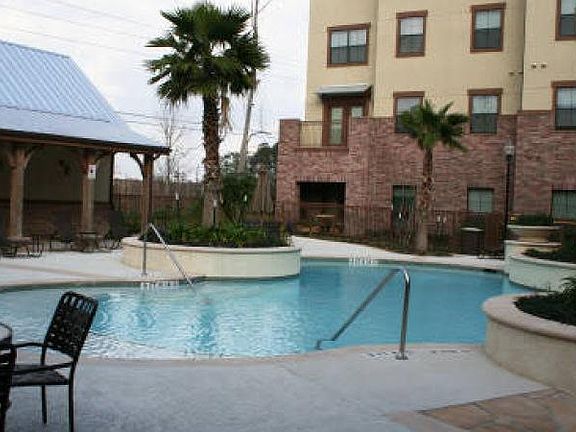 3rd image of 435 Northpines Dr APT 207