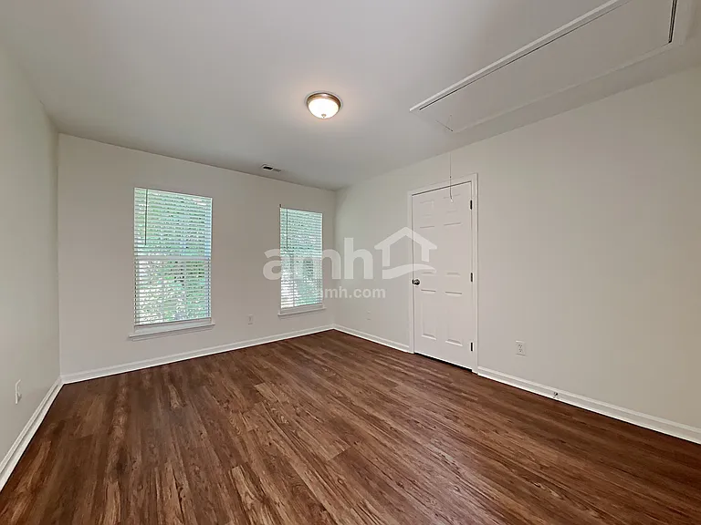 10232 Meadow Crossing Ln — Photo 13