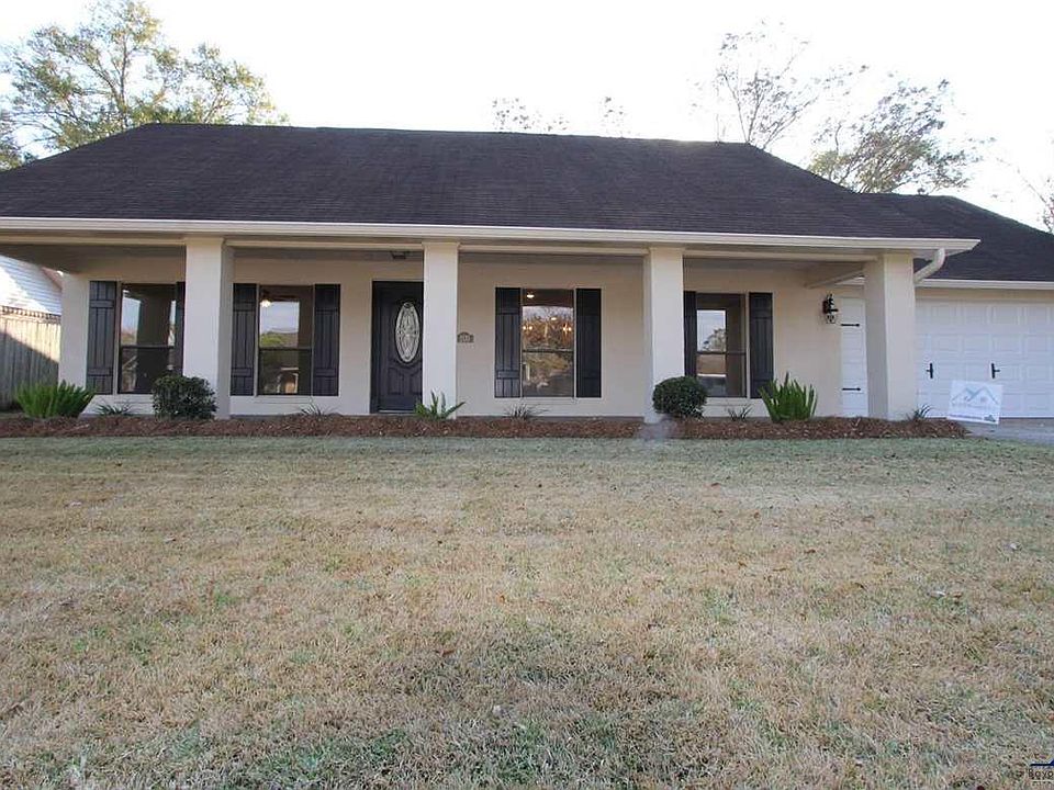 1st image of 209 Lake Crescent Cir