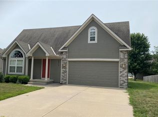 6215 NE 120th St, Kansas City, MO 64156