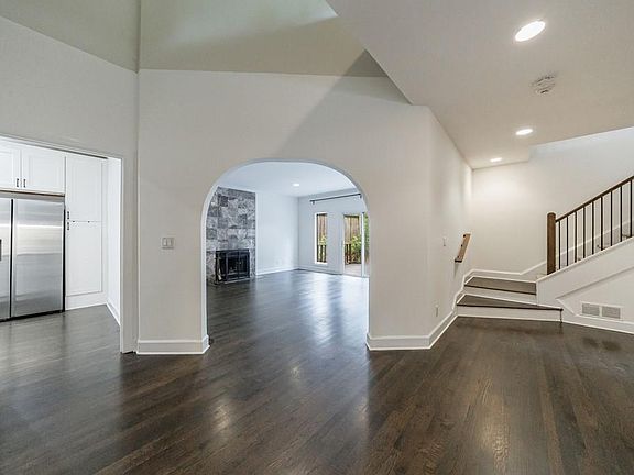 5th image of 3491 Roswell Rd NE