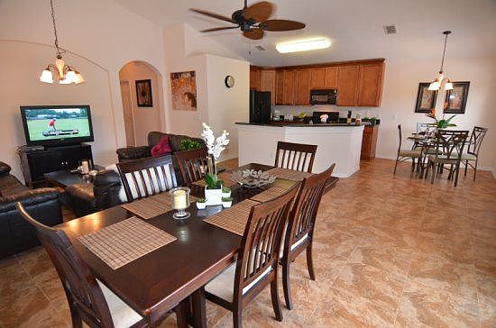 LP4P807HP-formal-dining-area