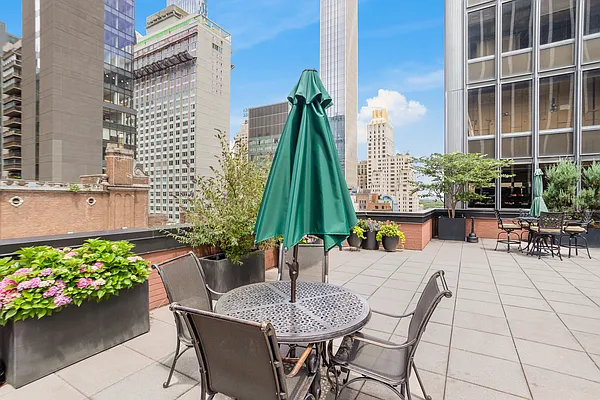 Rented by Oxford Property Group | media 38