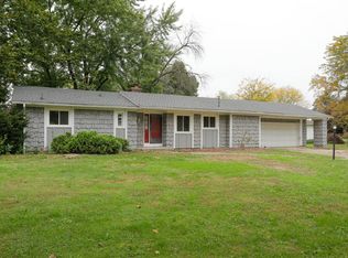58152 Circle Dr, Three Rivers, MI 49093