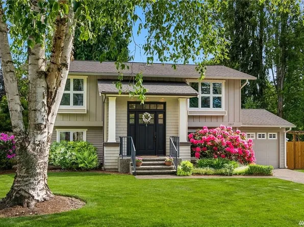 15817 NE 112th St, Redmond, WA 98052