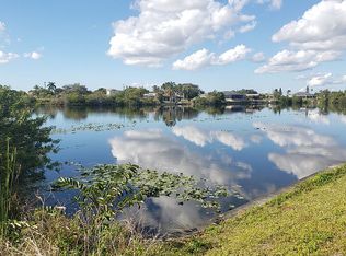 1517 NE 11th Ter, Cape Coral, FL 33909