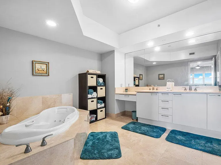 2640 Lake Shore Dr #711 — Photo 27