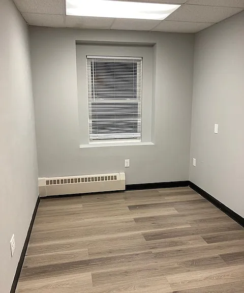 2413 Edgington Ave — Photo 5
