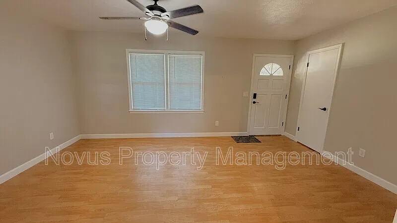 3 bed, 1.0 bath, 1260 sqft, $1,499 — Photo 4
