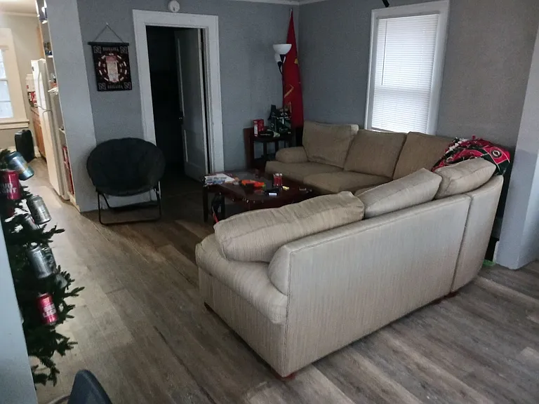 110 S Wilmoth Ave — Photo 3
