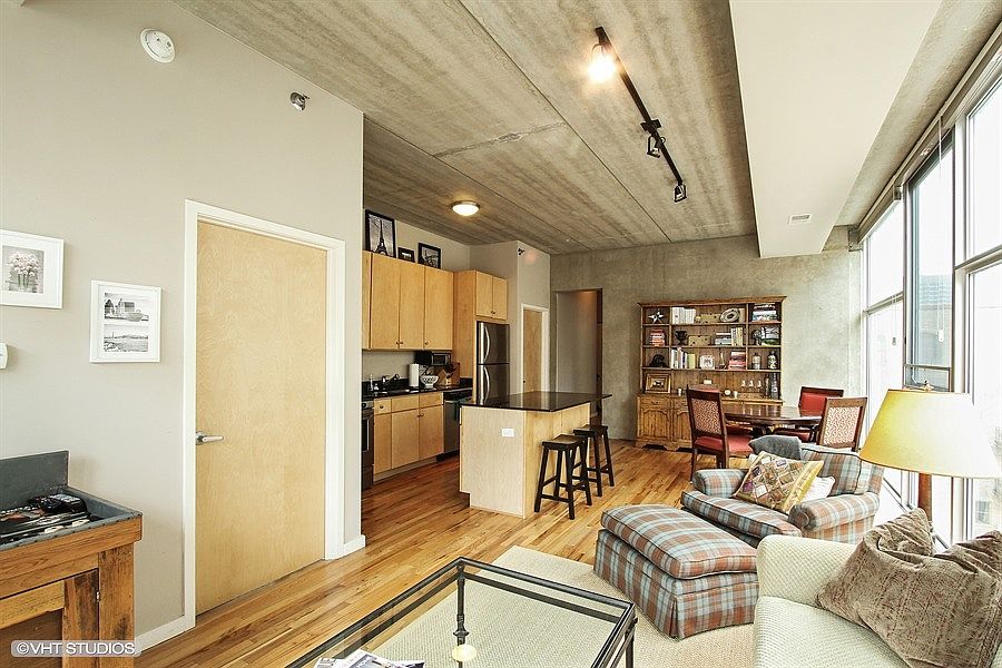 1st image of 630 N Franklin St APT 511