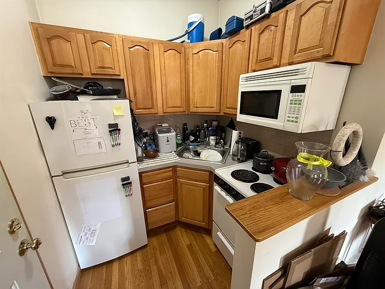 712 Commonwealth Ave #1 — Photo 6