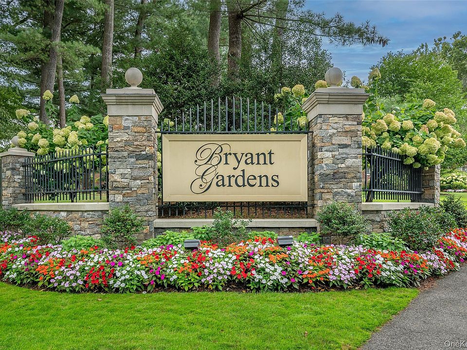 1st image of 3 Bryant Crescent #2G