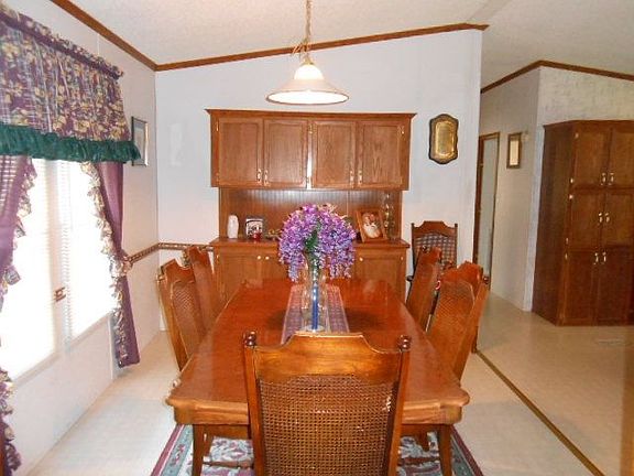5th image of 6710 Forrest Oak Dr