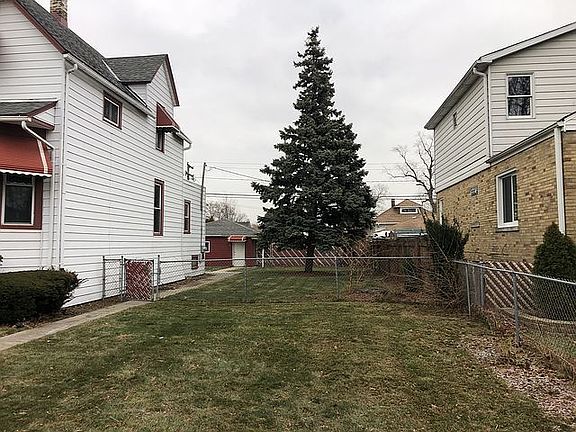 2nd image of 1315 N 16th Ave