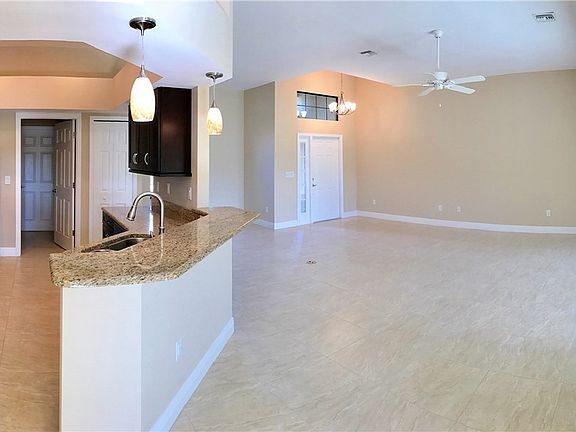 5th image of 1214 SE 18th Terrace Cpe