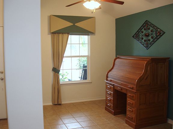 Entry Den/Office