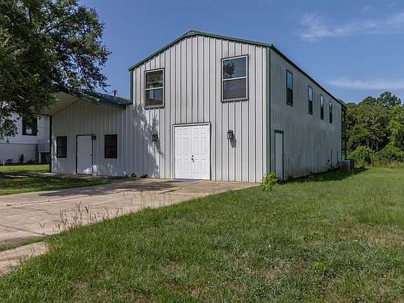 2nd image of 2116 Bayou Darbonne Dr