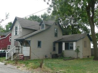 732 Roskam Ct, Kalamazoo, MI 49001