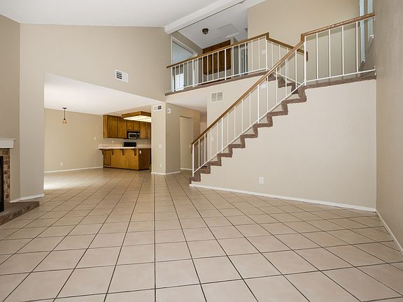 4th image of 158 River Run Cir