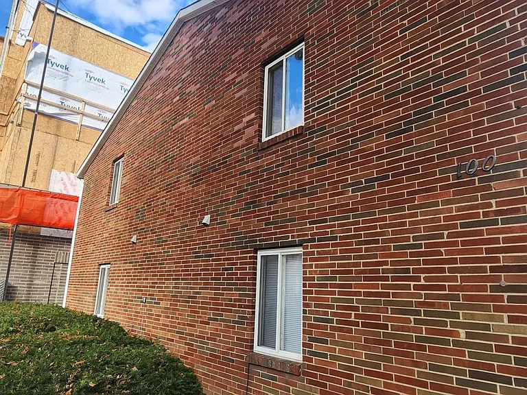 100 N Garfield Ave — Photo 9