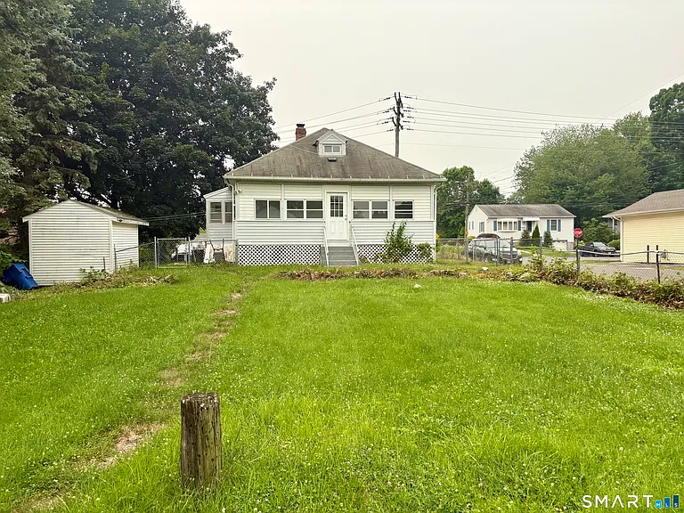 565 Sylvan Ave — Photo 22